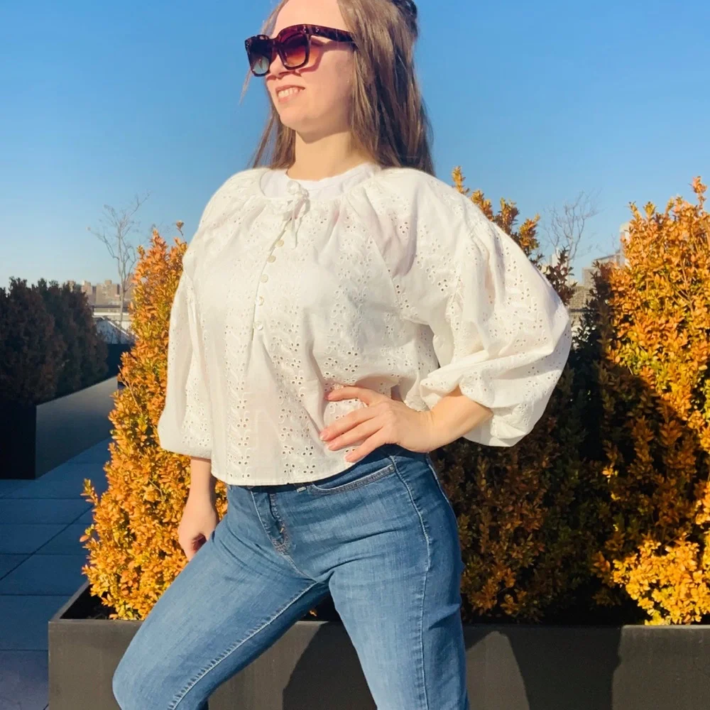 UO Victorian Puff Bishop Statement Sleeve Floral Pattern Pirate White Top Blouse - Picture 10 of 16